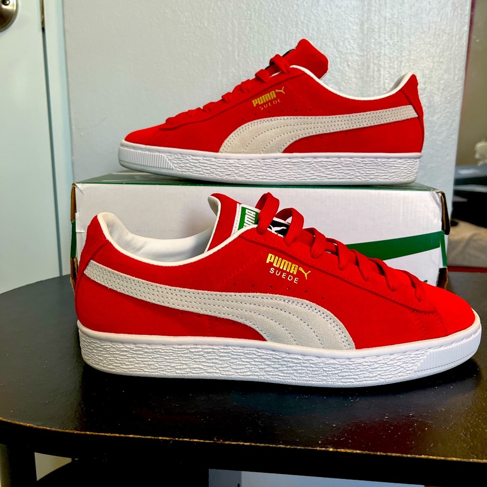 Puma Suede NEW!!
